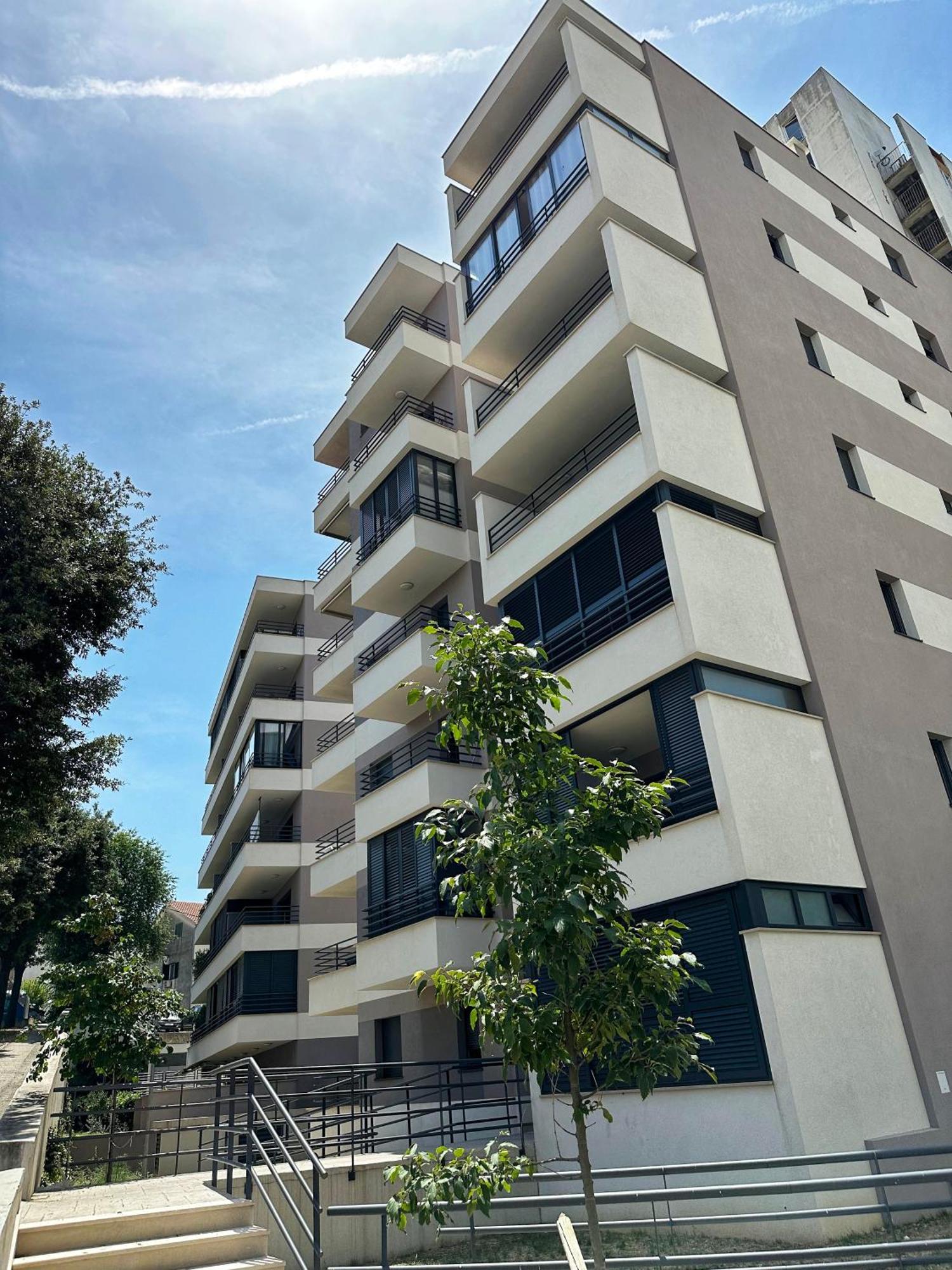 S'Akvarel 4 - Private Garage Apartment Split Exterior photo